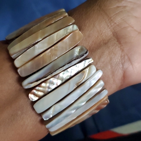 unbranded Jewelry - Hand Carved Mother of Pearl Stretch Stick Bracelet